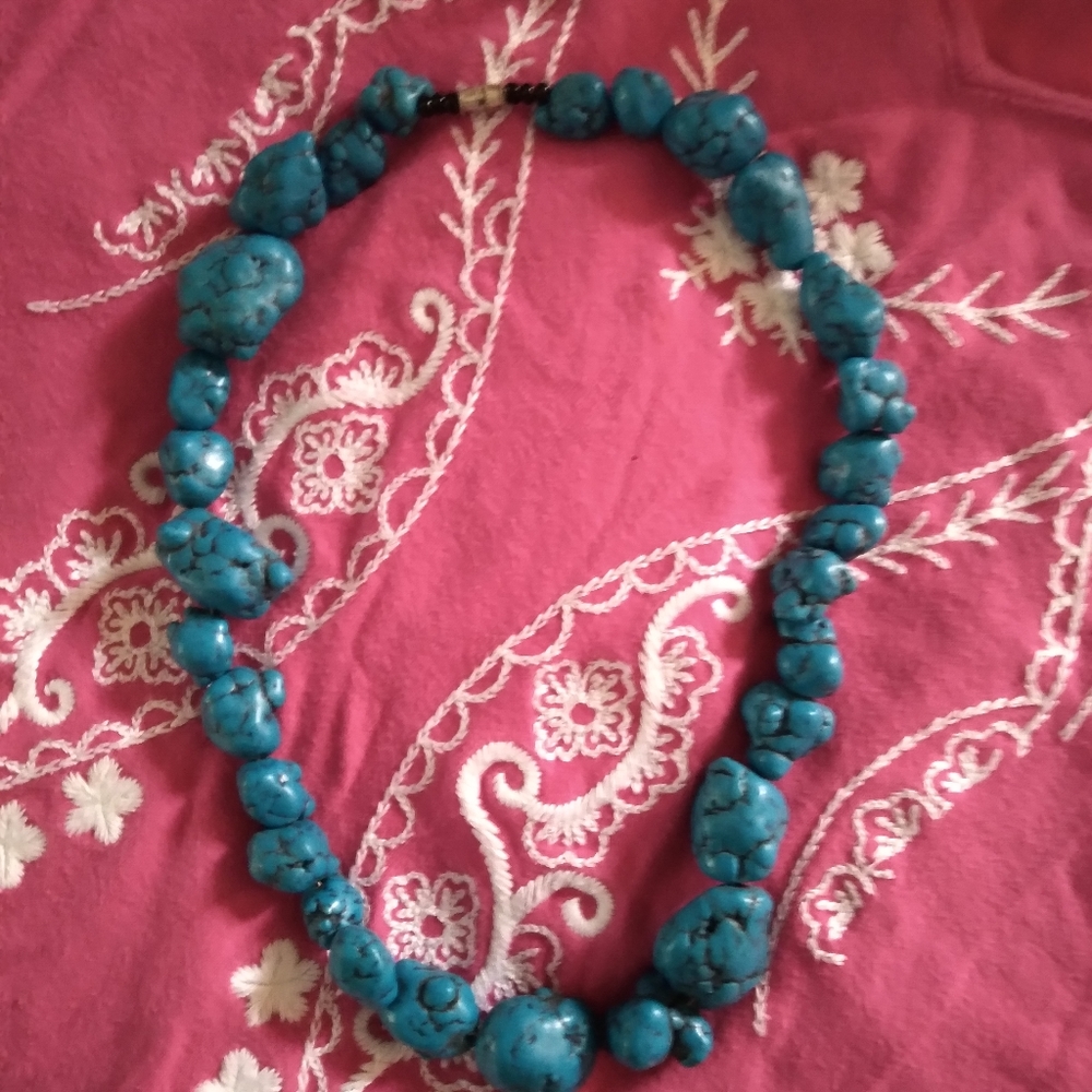Faux Turquoise necklace